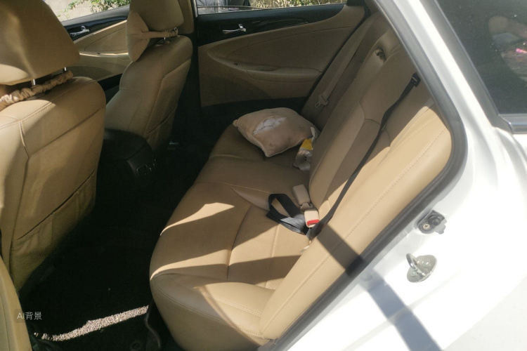 Hyundai Sonata 2015 immagine di auto #19