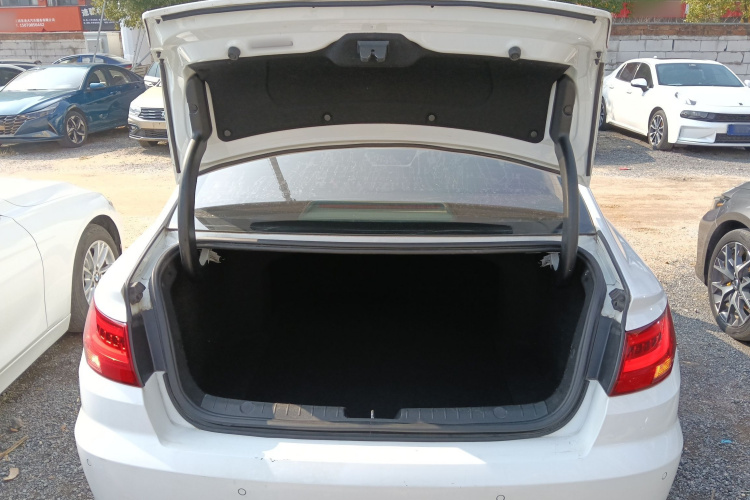 GEELY Emgrand GL 2017 car image #19