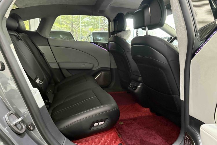 极氪 极氪007 2024 汽车图片 #19