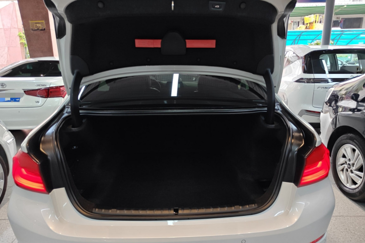 BMW 5 Series 2017 #19 BMW 5 Series 2017 car image #19
