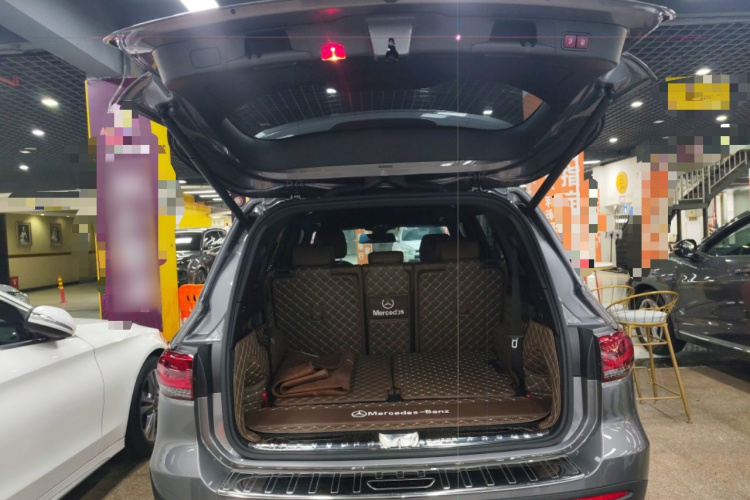 Mercedes-Benz GLB Class 2023 car image #19