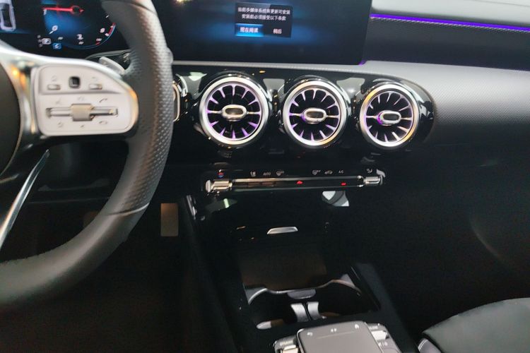 Mercedes-Benz A Class 2021 car image #19