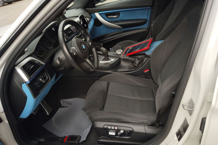 BMW 3 Series 2018 #19 BMW 3 Series 2018 car image #19