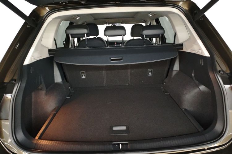 Volkswagen Tiguan L 2018 #19 Volkswagen Tiguan L 2018 car image #19