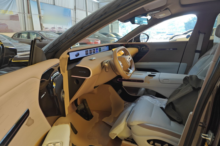 Avatr 07 2025 image de voiture #19