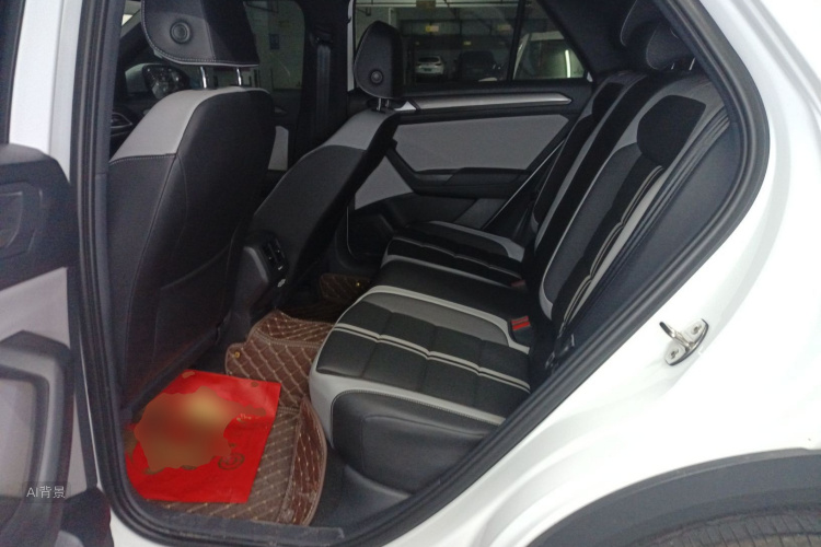 T-Roc 2025 car image #19