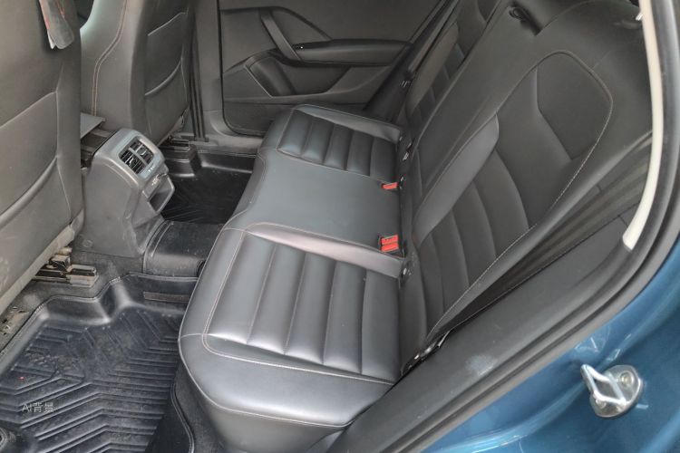Volkswagen Tharu 2019 car image #19