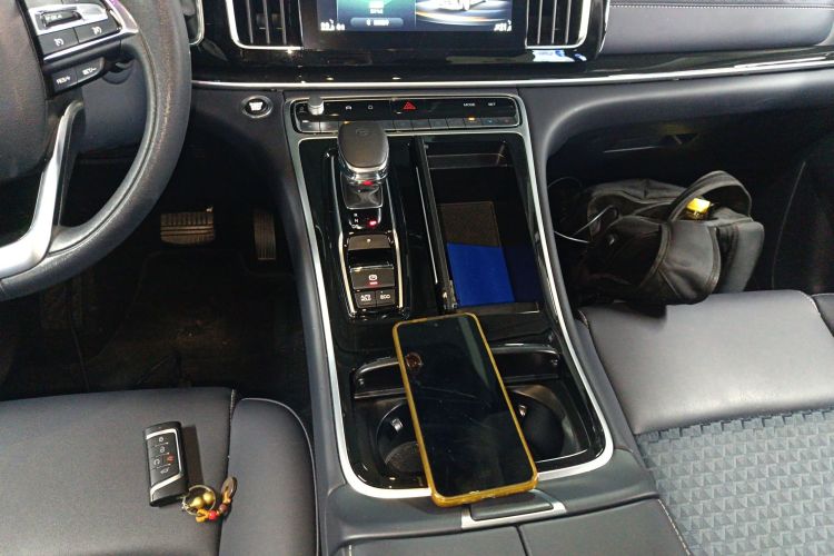 广汽传祺 传祺M8 2023 汽车图片 #19