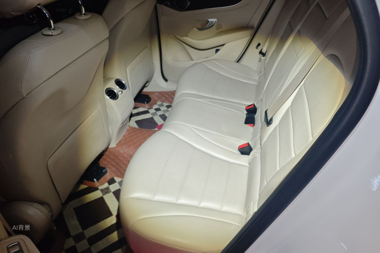 Mercedes-Benz GLC Class 2017 car image #19