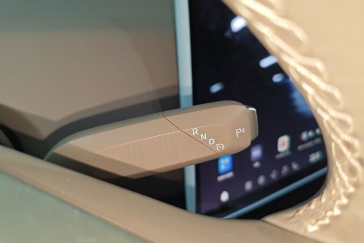 Avatr 07 2024 immagine di auto #19