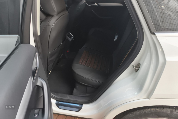 Audi Q3 2018 #19 Audi Q3 2018 car image #19