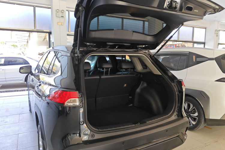 Toyota Frontlander 2023 car image #19