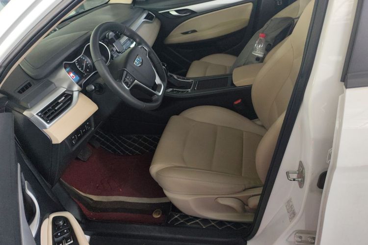 Emgrand 2018 #19 Emgrand 2018 car image #19