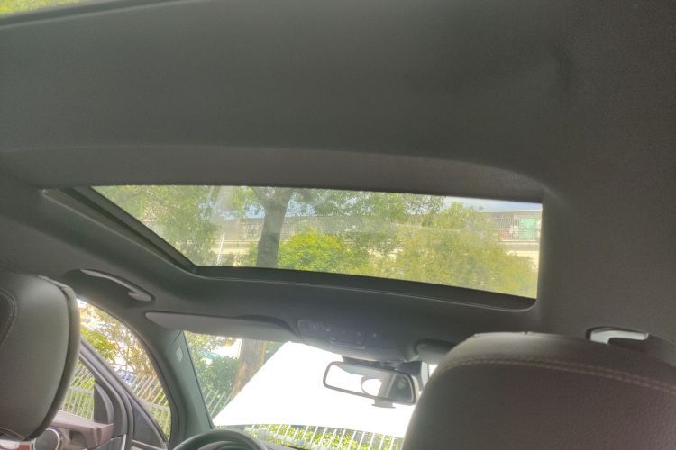 Mercedes-Benz GLC Class 2016 صورة سيارة #19