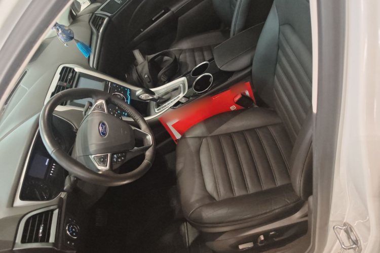 Ford Mondeo 2016 immagine di auto #19