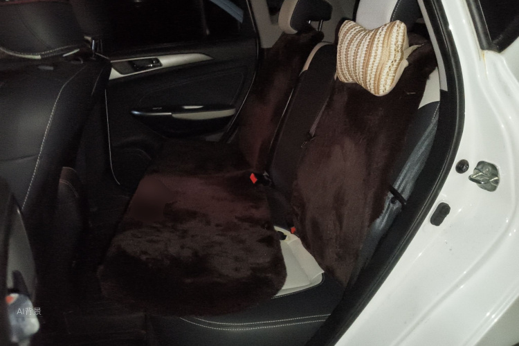 Changan CS35 2017 صورة سيارة #19