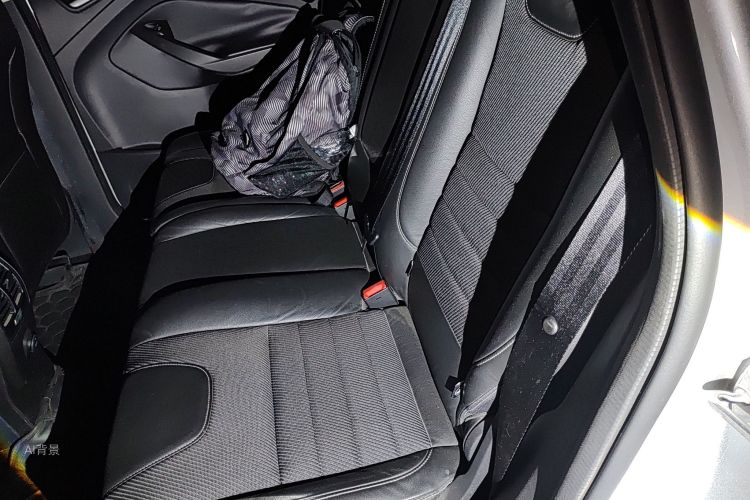 Ford Kuga 2013 immagine di auto #19