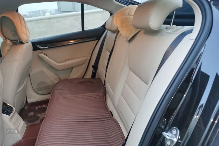 Skoda Octavia 2014 car image #19