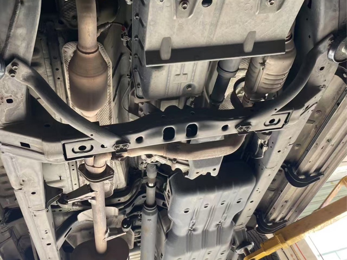 Toyota FJ Cruiser 2018 immagine di auto #19