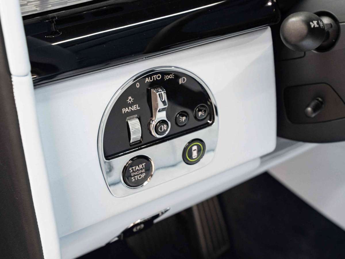 劳斯莱斯 幻影 2023 汽车图片 #19