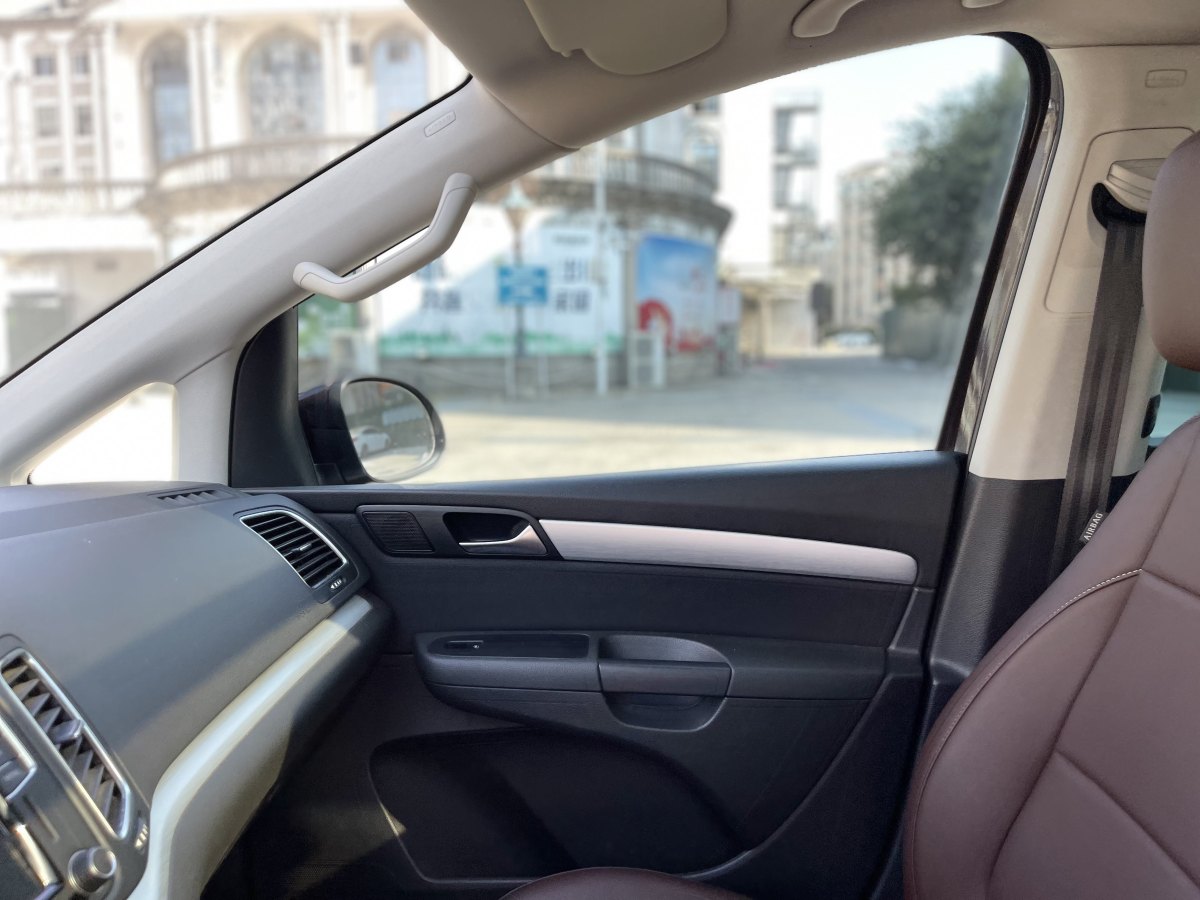 Volkswagen Sharan 2018 immagine di auto #19