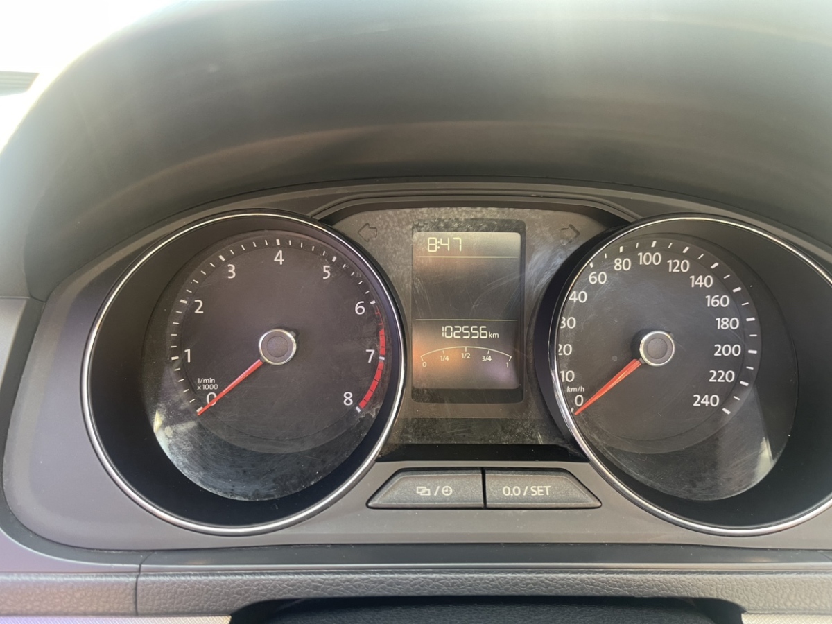 Volkswagen ID.UNYX 06 2016 صورة سيارة #19