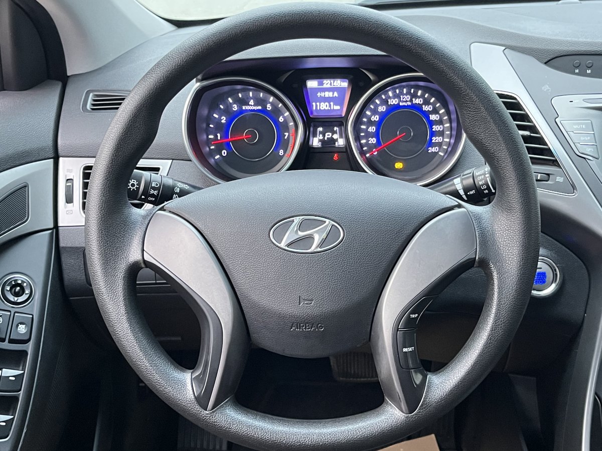 Hyundai Elantra MD 2013 car image #19