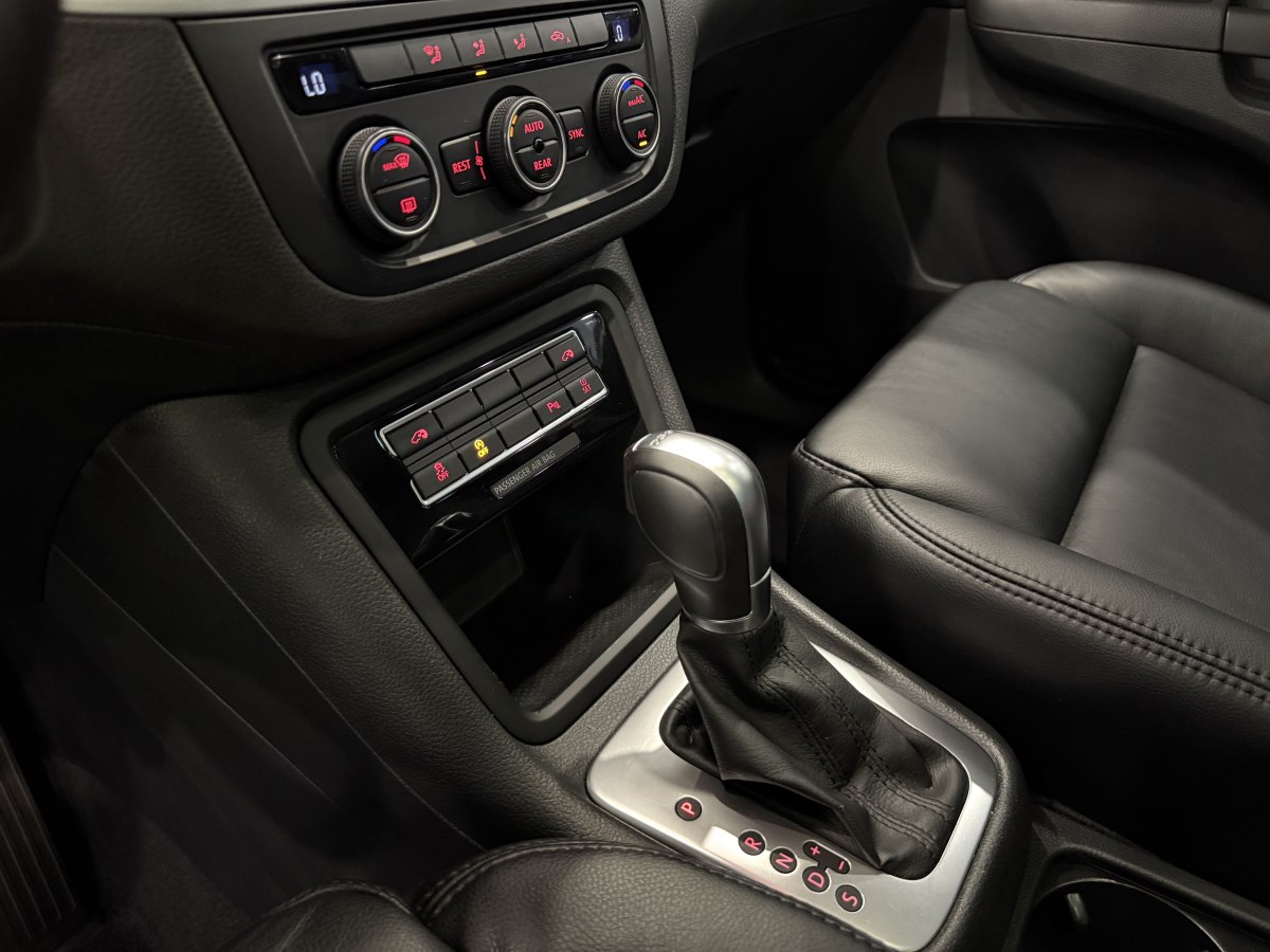 Volkswagen Sharan 2016 imagem de carro #19