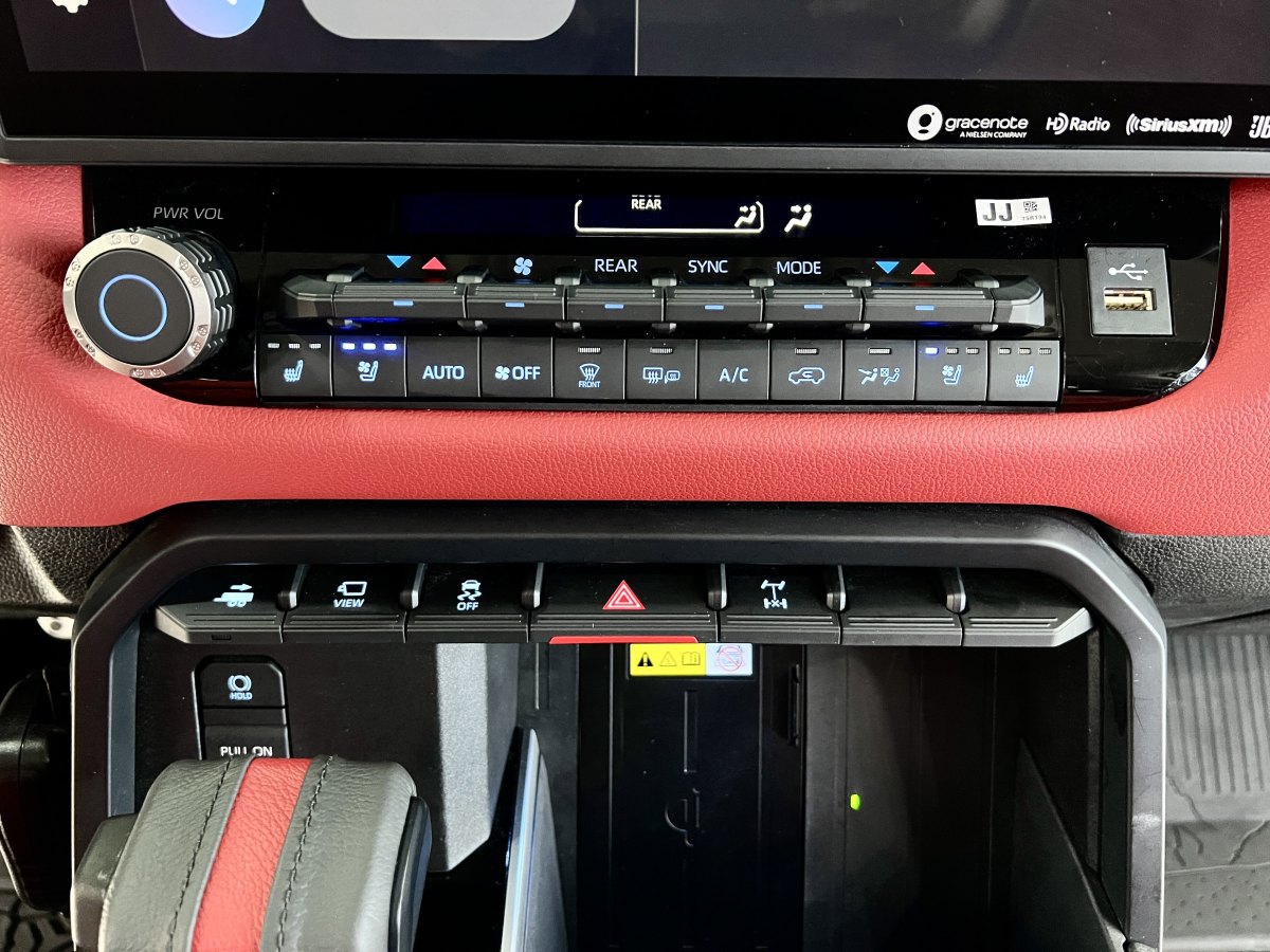 Toyota Sequoia 2024 #19 Toyota Sequoia 2024 imagen de coche #19