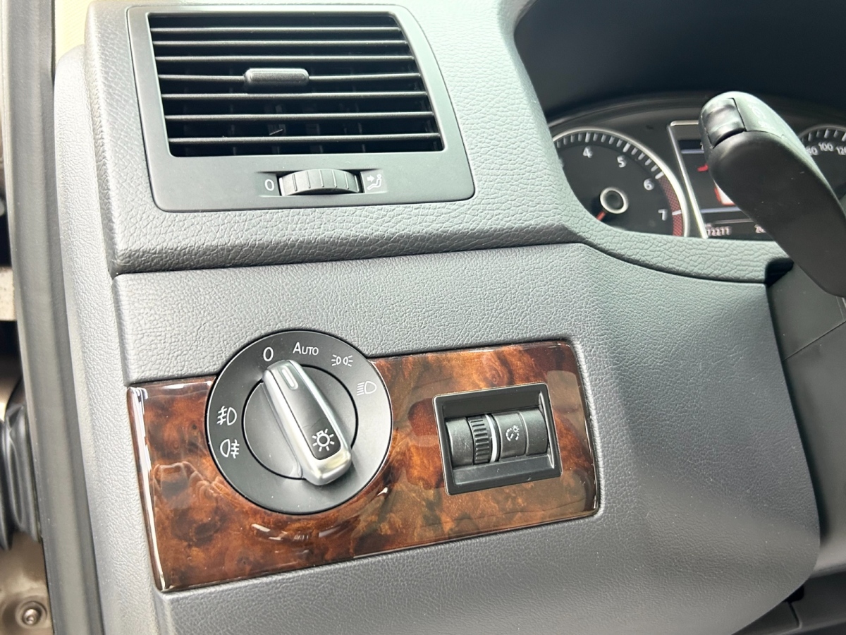 Volkswagen Multivan 2013 #19 Volkswagen Multivan 2013 imagem de carro #19