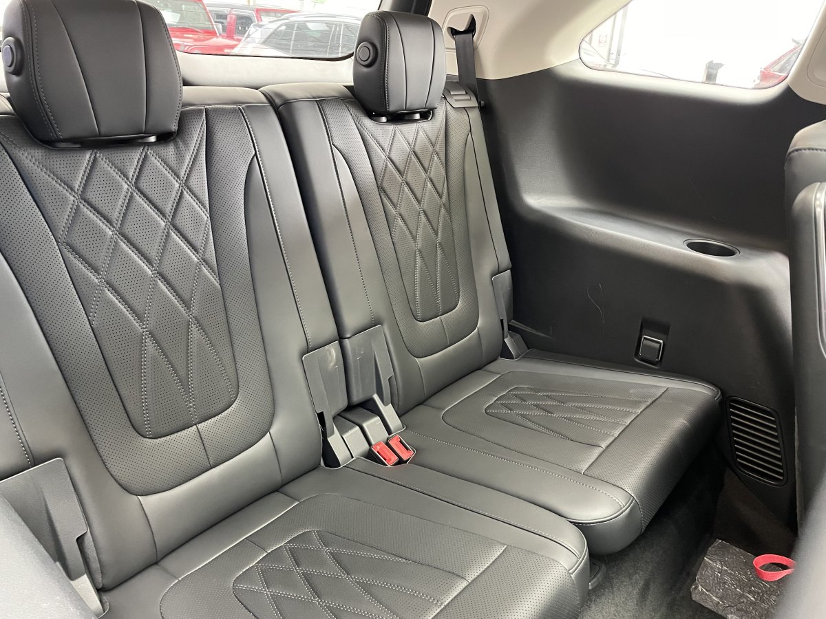 HongQi HS7 PHEV 2024 #19 HongQi HS7 PHEV 2024 car image #19