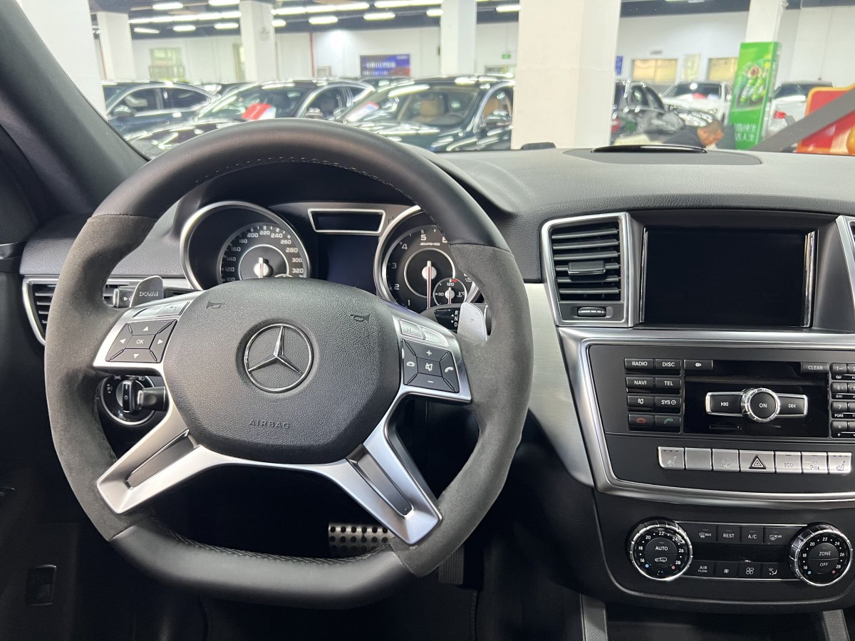 Mercedes-Benz M AMG 2014 #19 Mercedes-Benz M AMG 2014 image de voiture #19