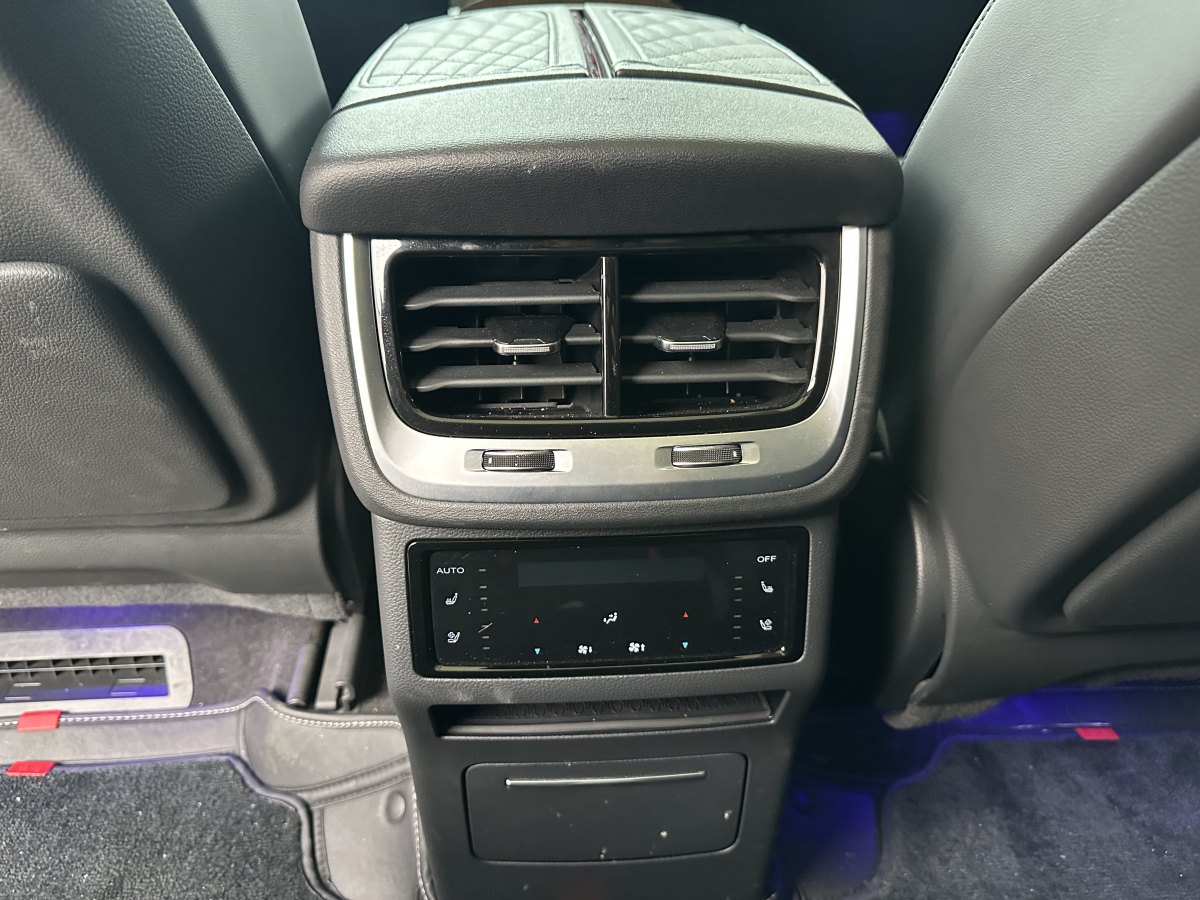 HongQi E-HS9 2022 #19 HongQi E-HS9 2022 car image #19