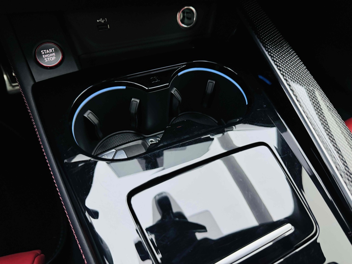 Audi S4 2023 car image #19