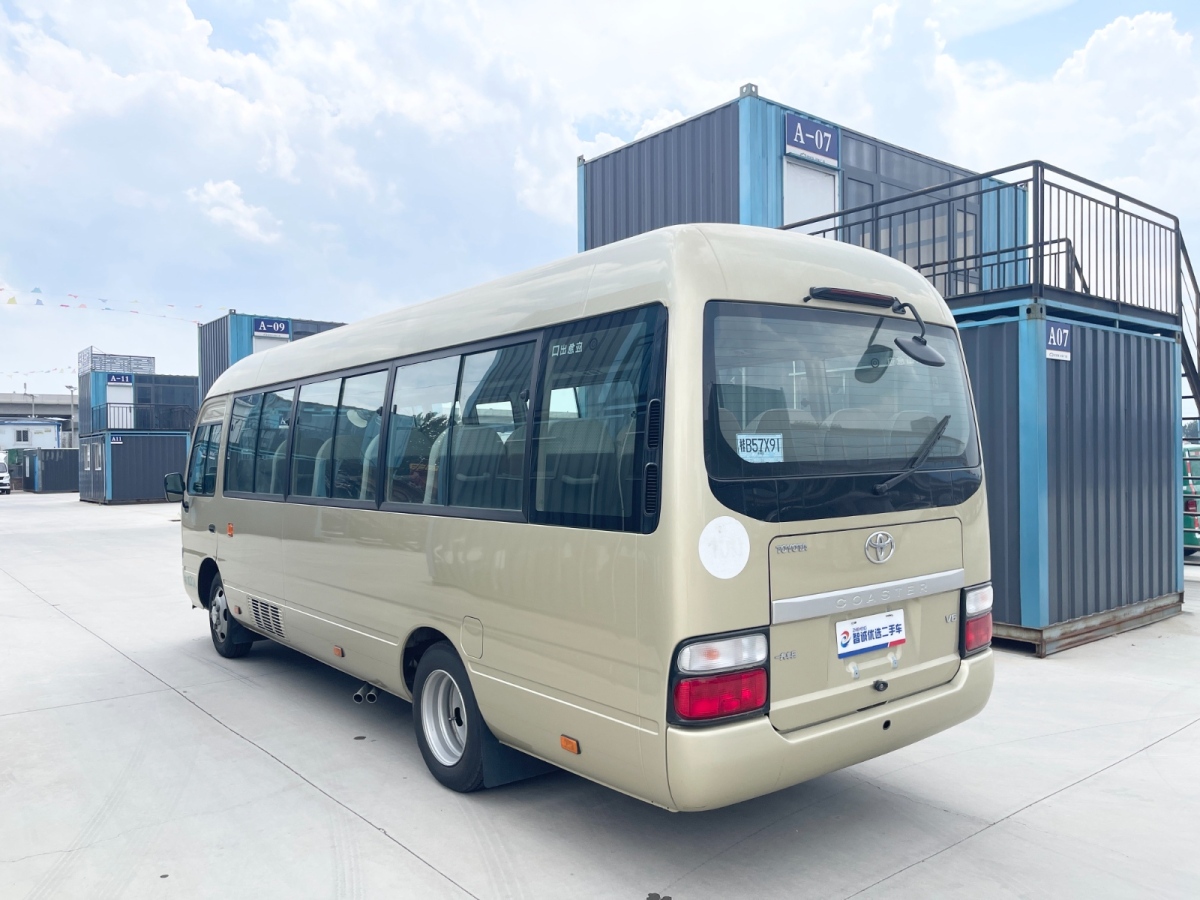 Toyota Coaster 2018 #19 Toyota Coaster 2018 imagen de coche #19