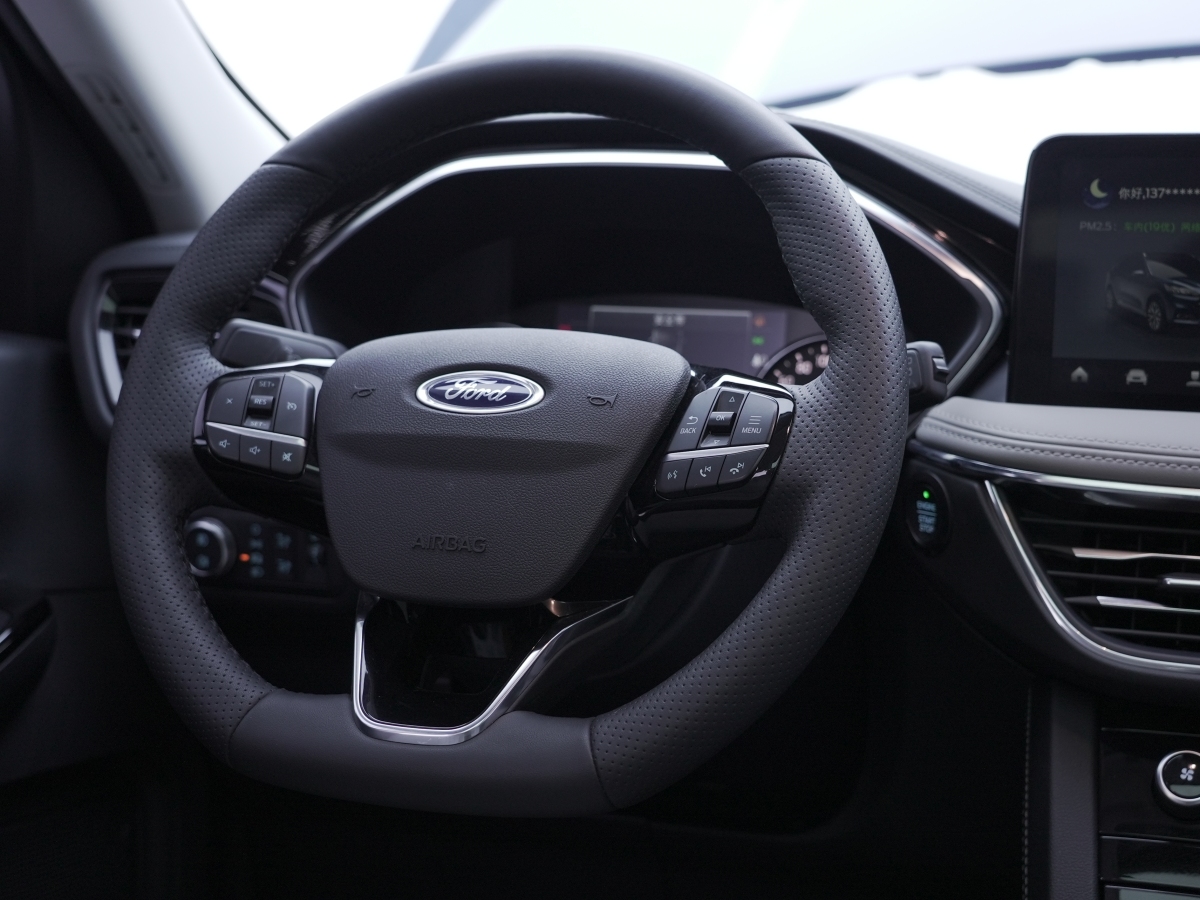 Ford Escape 2023 immagine di auto #19