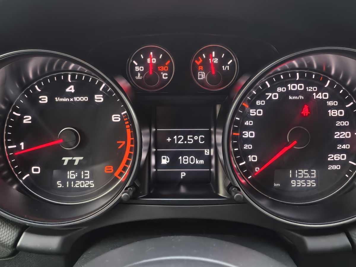 Audi TT 2014 car image #19