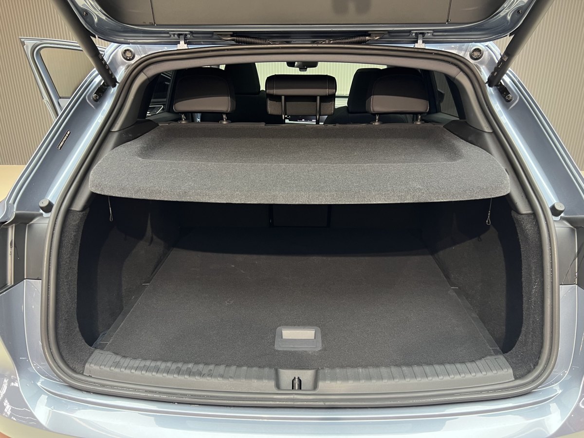 Audi Q4 e-tron 2023 immagine di auto #19