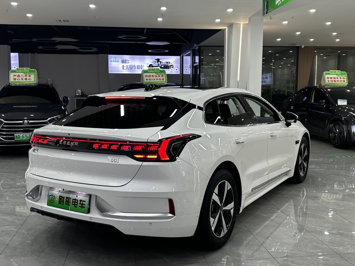Zeekr 001 FR 2023 صورة سيارة #19