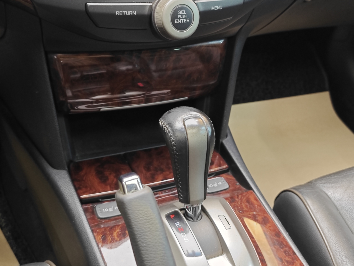 Honda CROSSTOUR 2011 car image #19