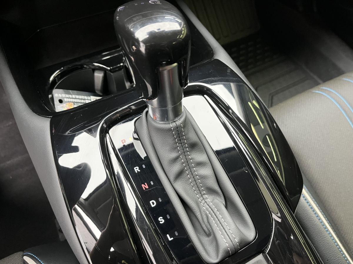 Honda HR-V 2023 car image #19