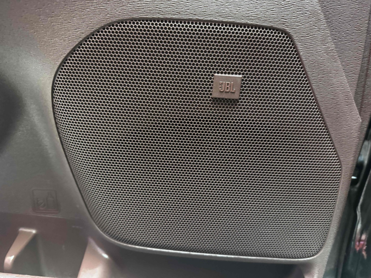 Toyota SIENNA 2010 #19 Toyota SIENNA 2010 imagen de coche #19