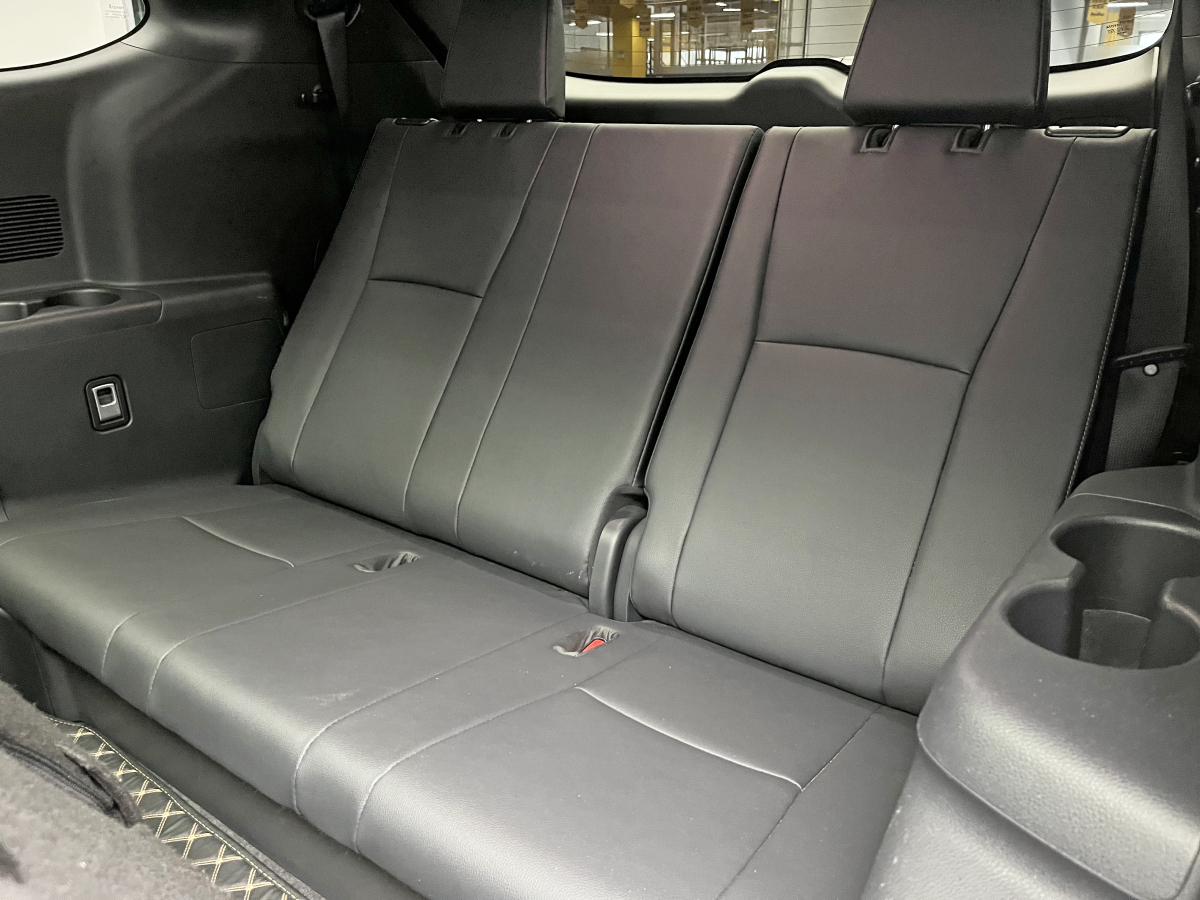 Toyota Crown Kluger 2024 immagine di auto #19