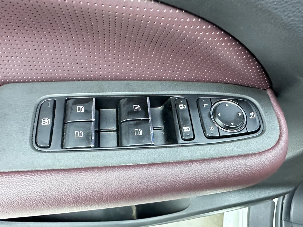 GAC Trumpchi M6 2024 car image #19