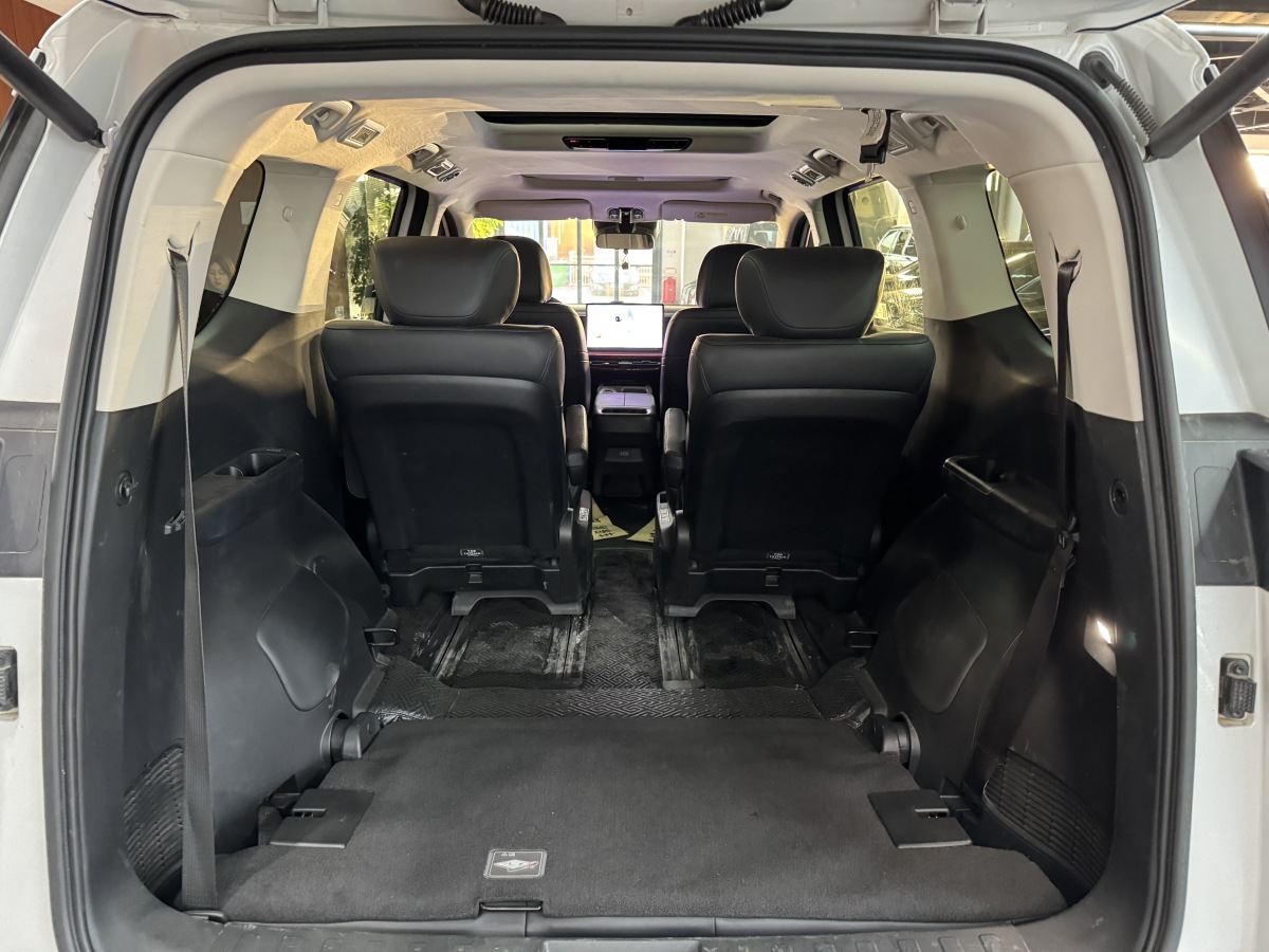 GAC Trumpchi E8 New Energy 2023 car image #19