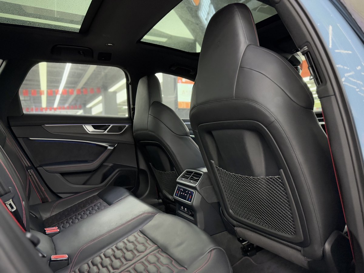 Audi RS 6 2023 car image #19