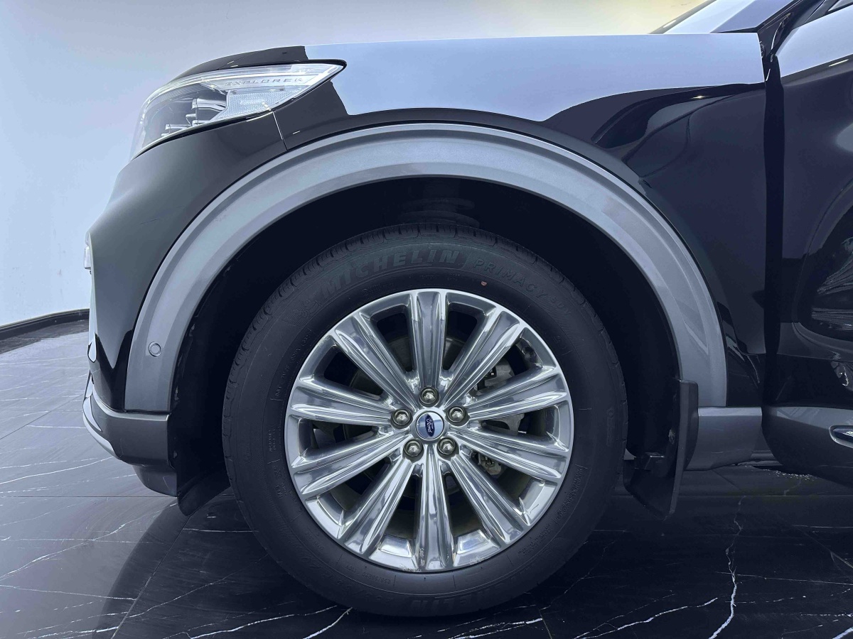 Ford Explorer 2021 immagine di auto #19