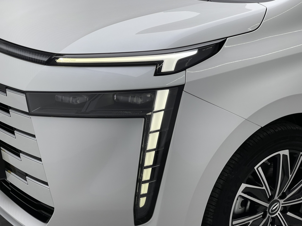 GAC Trumpchi E8 New Energy 2024 car image #19