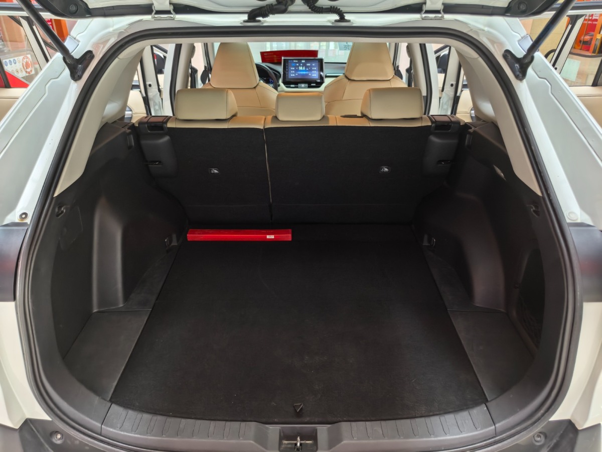 Toyota RAV4 2020 car image #19
