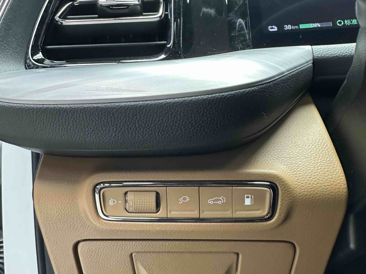 GAC Trumpchi ES9 2023 #19 GAC Trumpchi ES9 2023 car image #19